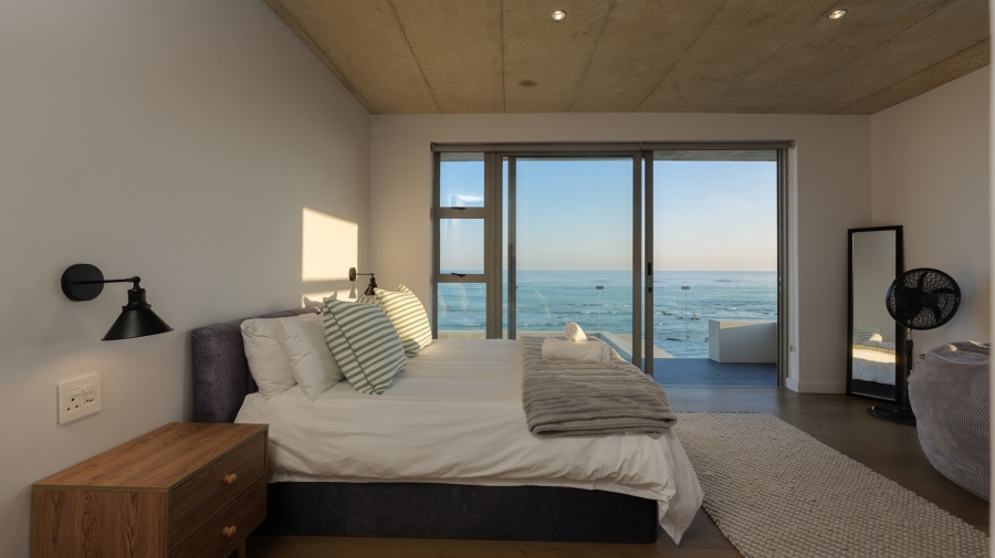 5 Bedroom Property for Sale in Suiderstrand Western Cape